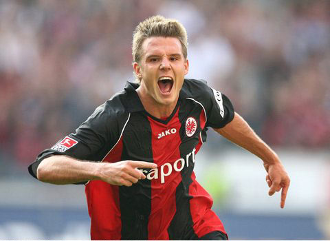 防线上的默 防线上的默