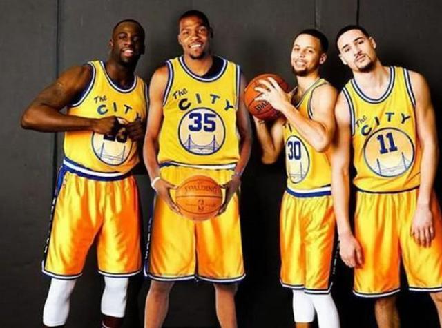 前场三人组 前场三人组