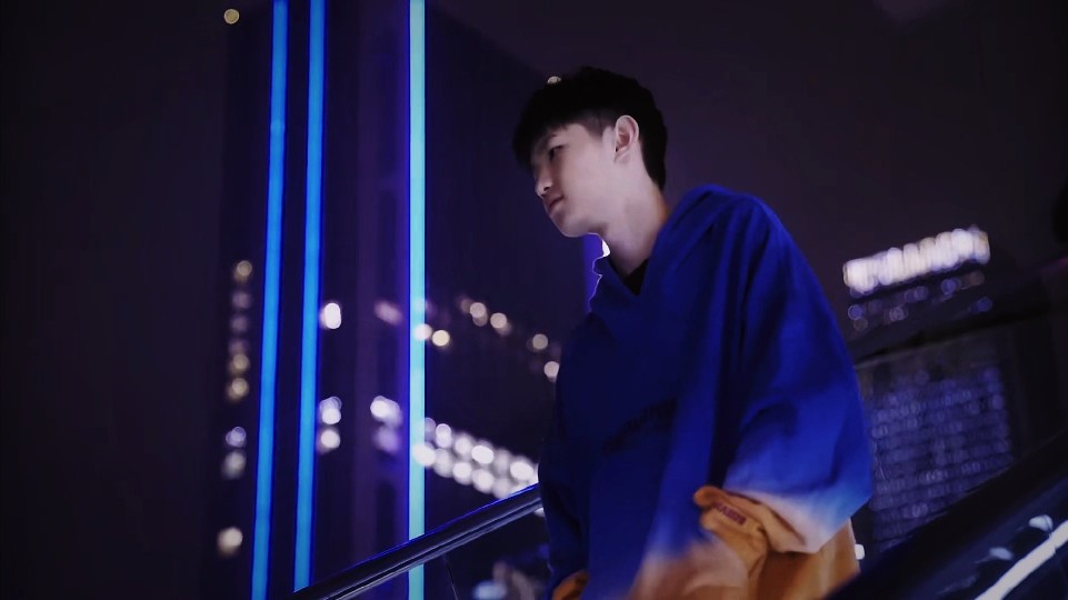 两次手递手 两次手递手